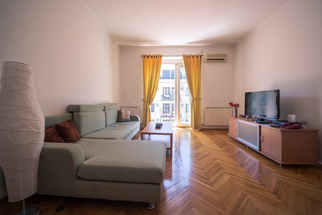 Apartment Kruna Center Podgorica Bagian luar foto